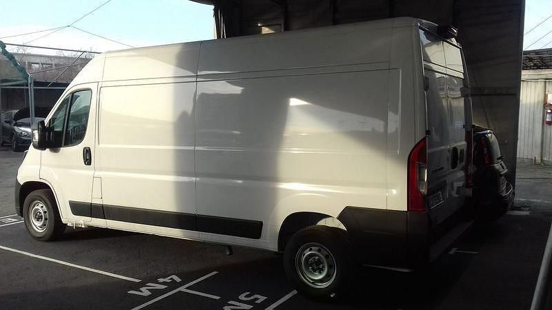 Usata Fiat Ducato 140 CV (102 kW) 2024 Bianco Furgone
