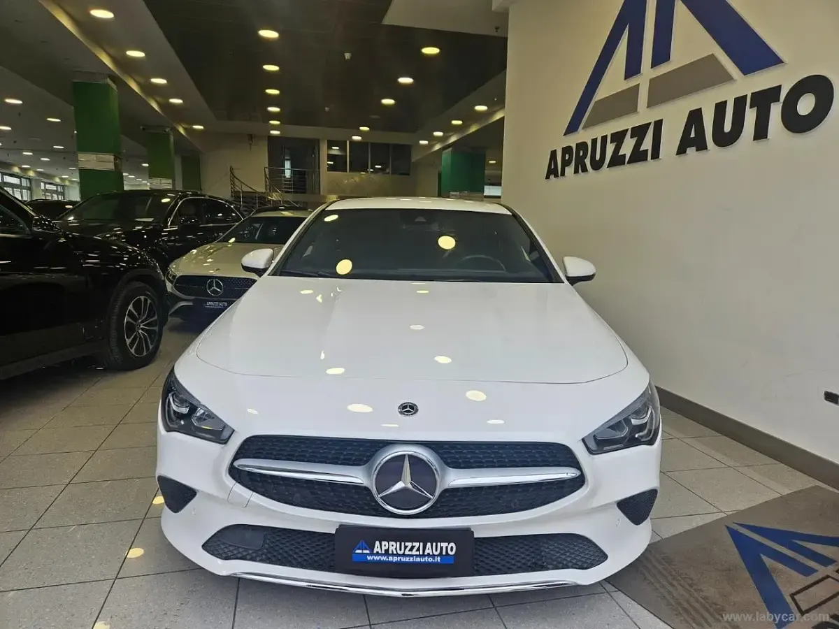 Usata Mercedes CLA200 149 CV (109 kW) 2020 Bianco Coupé