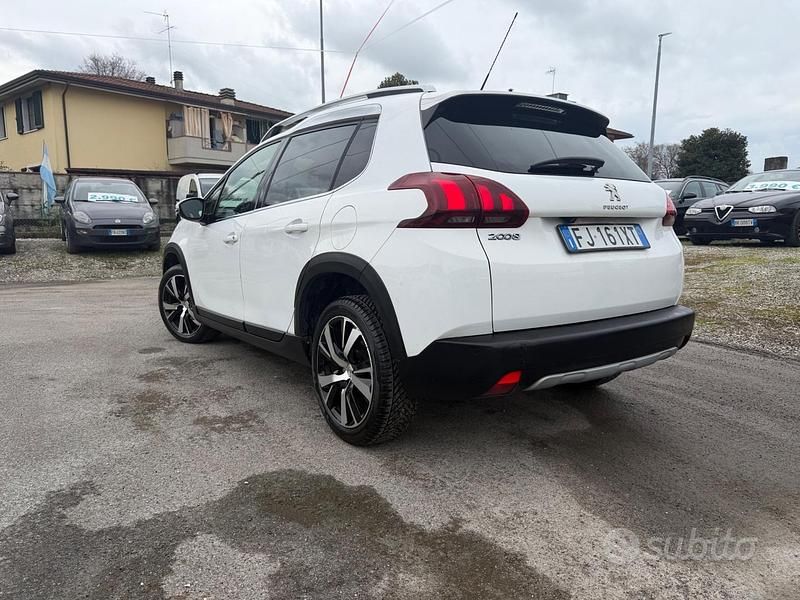 Usata Peugeot 2008 GT-line 99 CV (72 kW) 2017 Bianco SUV