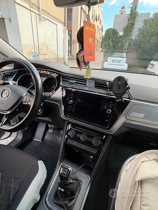 Usata VW Touran 150 CV (110 kW) 2021 Monovolume