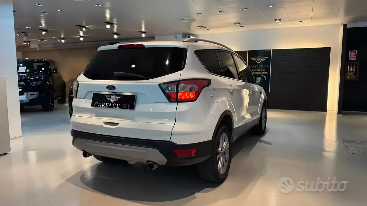 Usata Ford Kuga 150 CV (110 kW) 2017 Bianco SUV