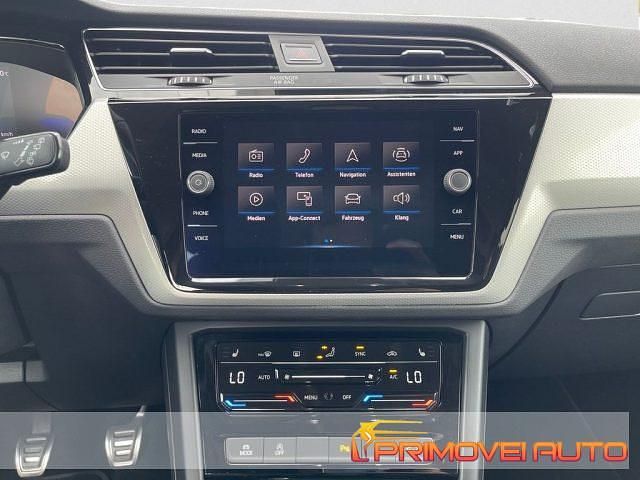 Usata VW Touran Move 150 CV (110 kW) 2024 Grigio Monovolume