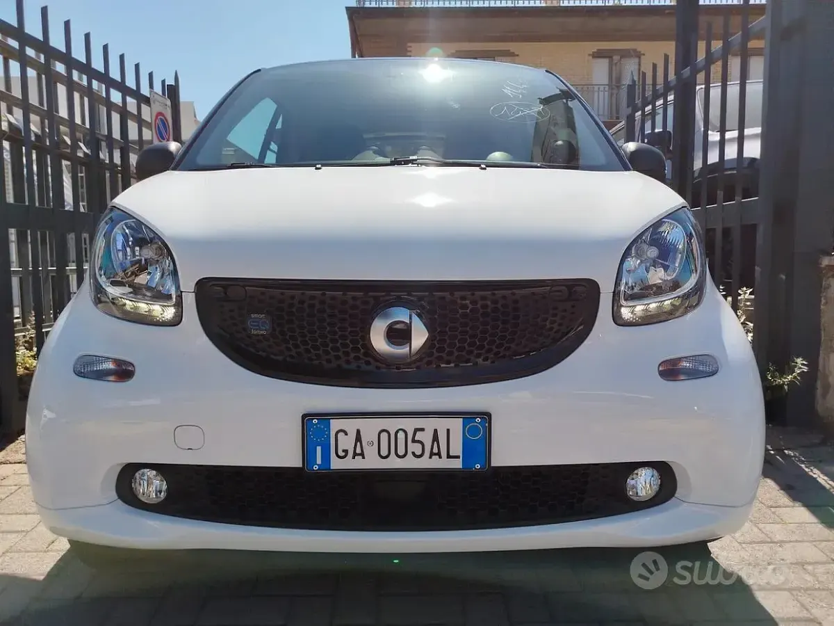 Usata Smart ForTwo Coupé Passion 41 kW (56 CV) 2020 Other Utilitaria