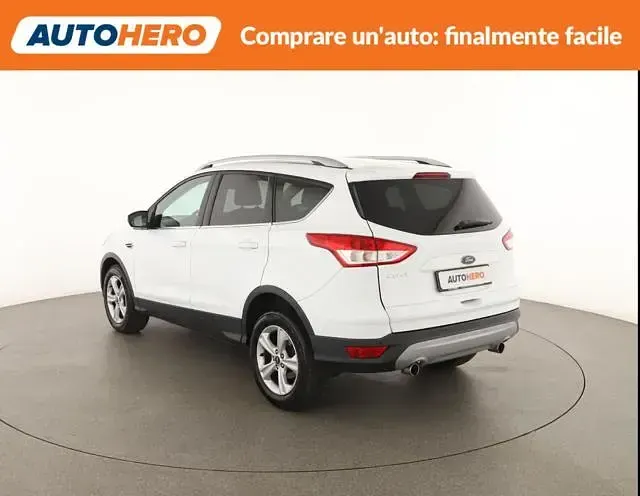 Usata Ford Kuga S 120 CV (88 kW) 2015 Bianco SUV