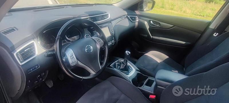 Gebraucht Nissan X-Trail 131 PS (96 kW) 2017 Schwarz SUV