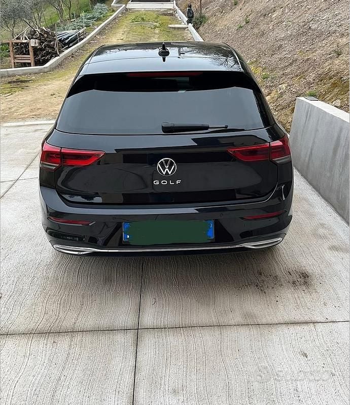 Usata VW Golf VIII Move 131 CV (96 kW) 2023 Nero Berlina