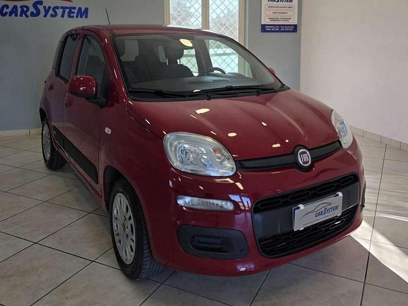 Usata Fiat Panda Easy 75 CV (55 kW) 2015 Rosso Utilitaria