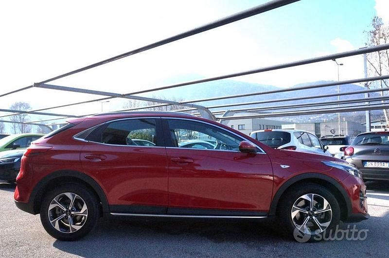 Usata Kia XCeed Urban 120 CV (88 kW) 2022 Rosso SUV
