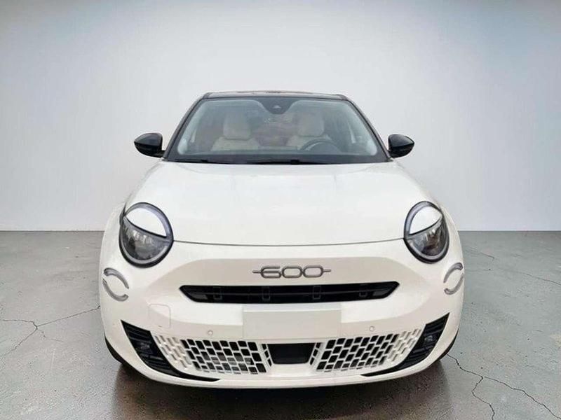Nuova Fiat 600 La Prima 110 CV (80 kW) 2026 Bianco SUV
