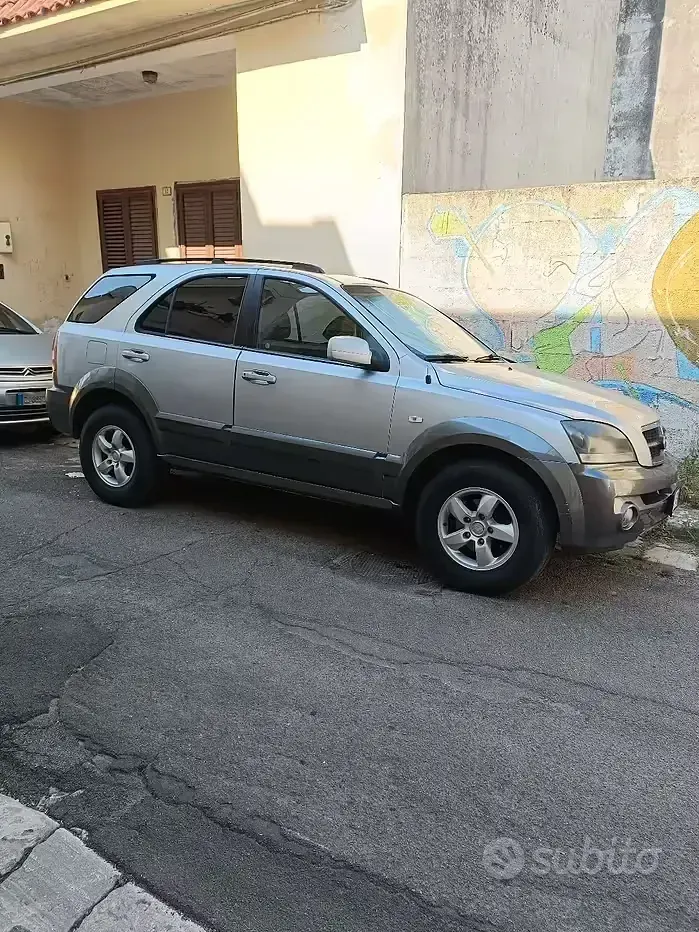 Usata Kia Sorento 140 CV (102 kW) 2005 Grigio SUV