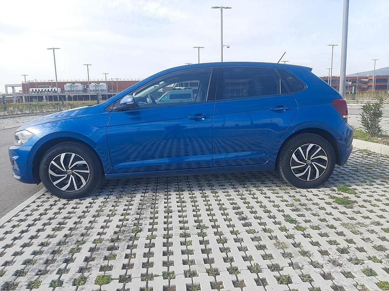 Usata VW Polo Comfortline 80 CV (58 kW) 2018 Blu Utilitaria