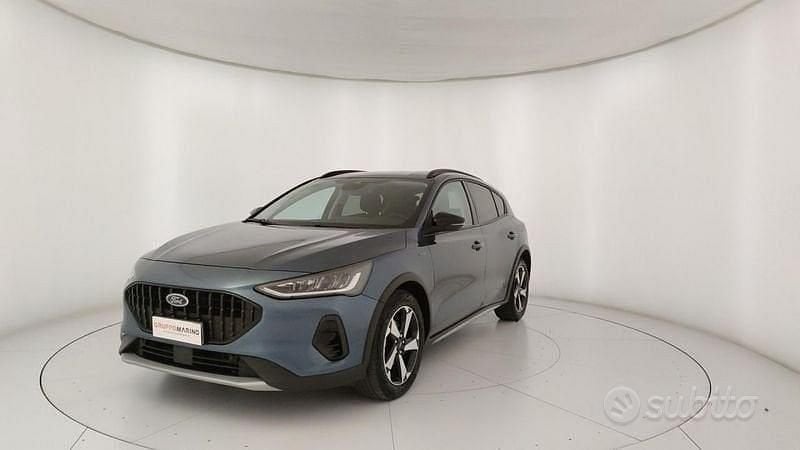 Usata Ford Focus 125 CV (91 kW) 2023 Blu SUV