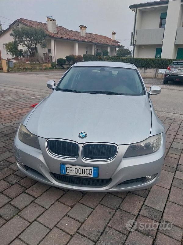 Usata BMW 316 115 CV (84 kW) 2010 Grigio Station wagon