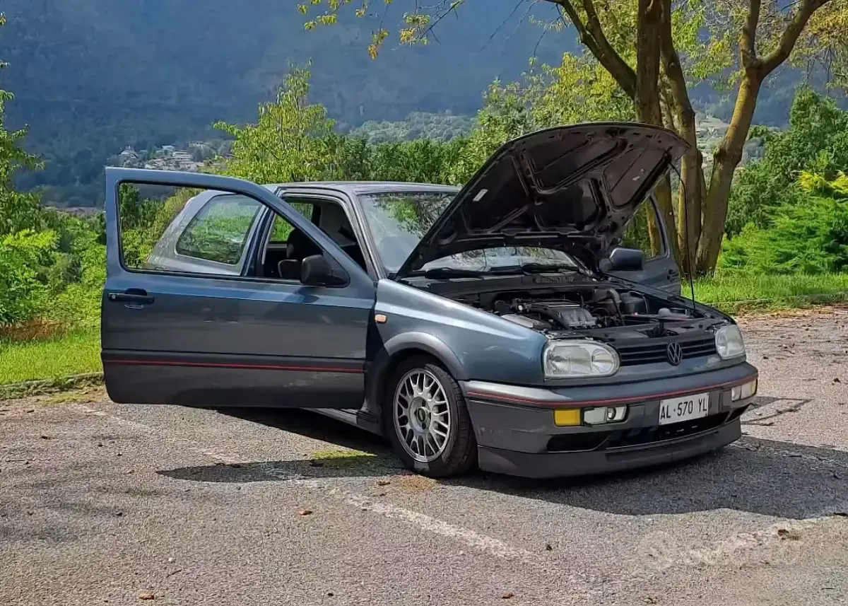 Usata VW Golf III GT 101 CV (74 kW) 1996 Grigio Berlina