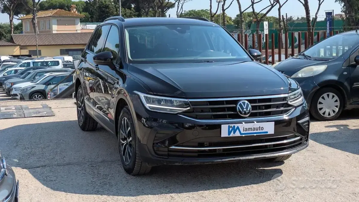 Usata VW Tiguan Life 150 CV (110 kW) 2023 Nero SUV