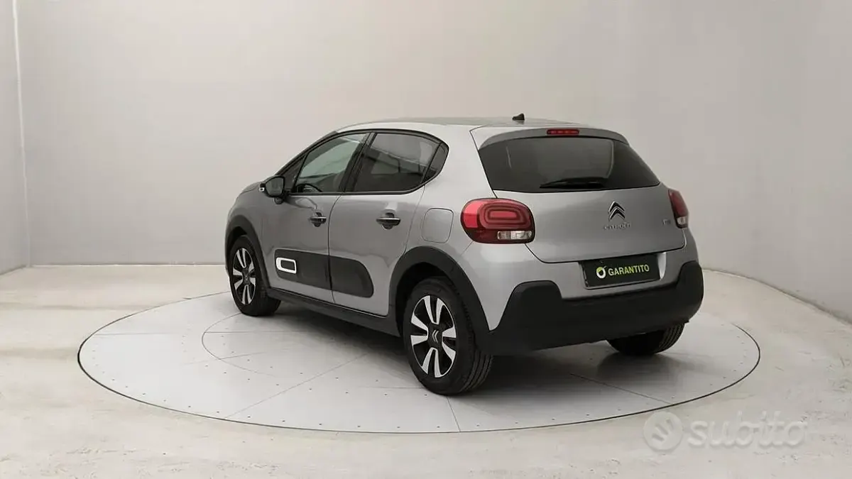 Usata Citroën C3 PureTech 110 CV (80 kW) 2024 Grigio Berlina