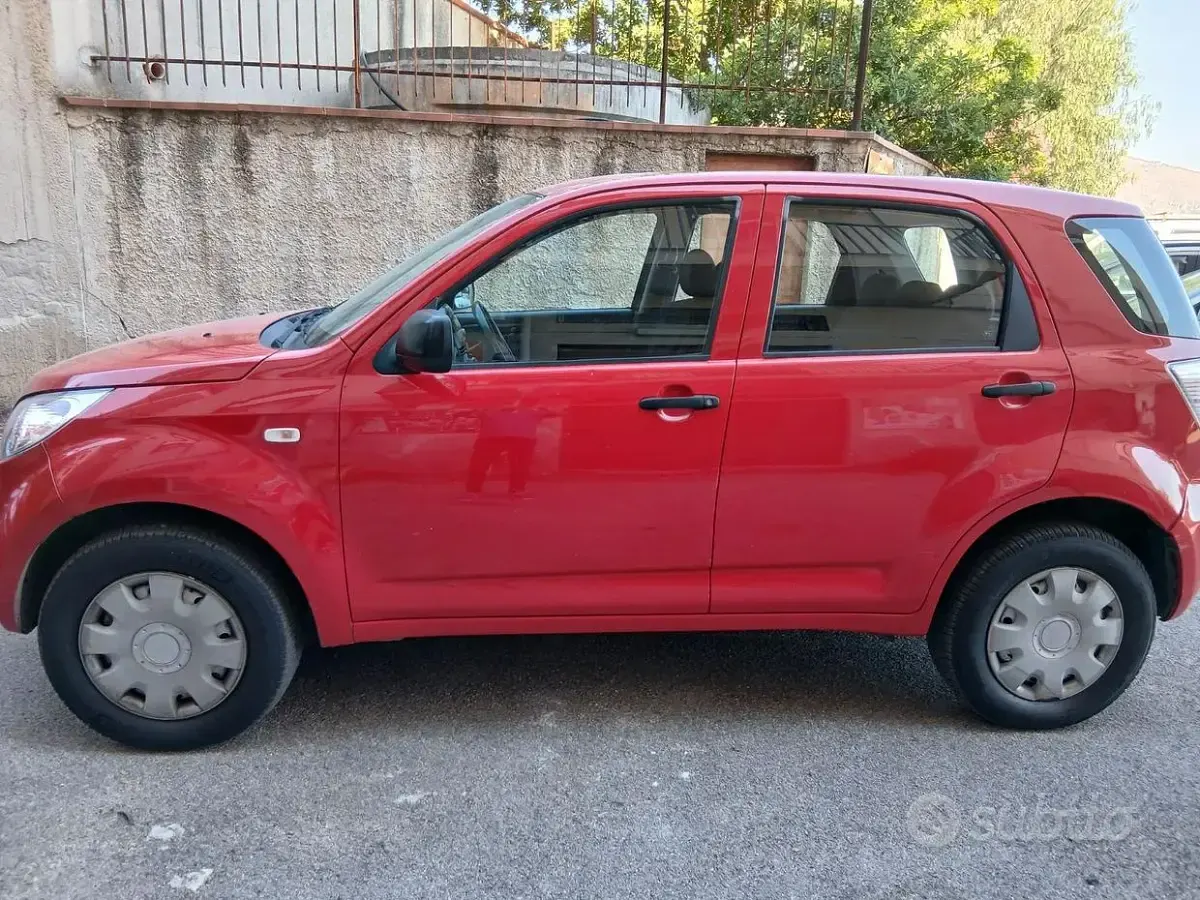 Usata Daihatsu Terios 105 CV (77 kW) 2009 Rosso SUV