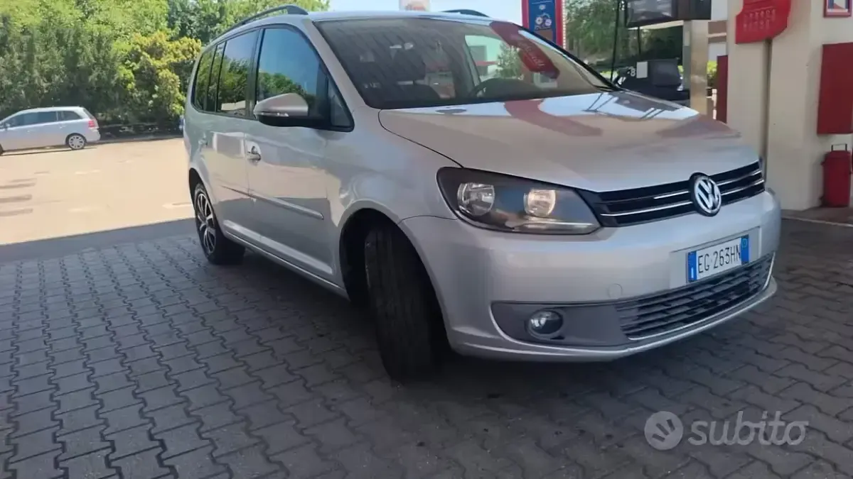 Usata VW Touran Comfortline 150 CV (110 kW) 2013 Grigio Monovolume