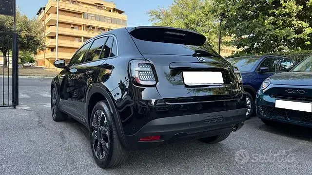 Usata Fiat 600 La Prima 110 CV (80 kW) 2025 Nero metallizzato SUV