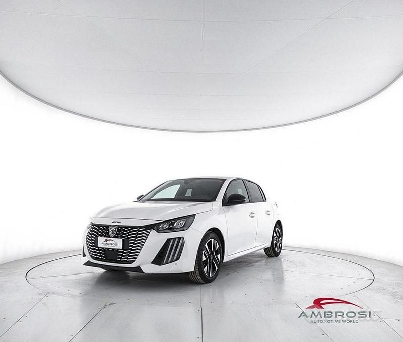 Usata Peugeot 208 Allure 101 CV (74 kW) 2025 Bianco Utilitaria