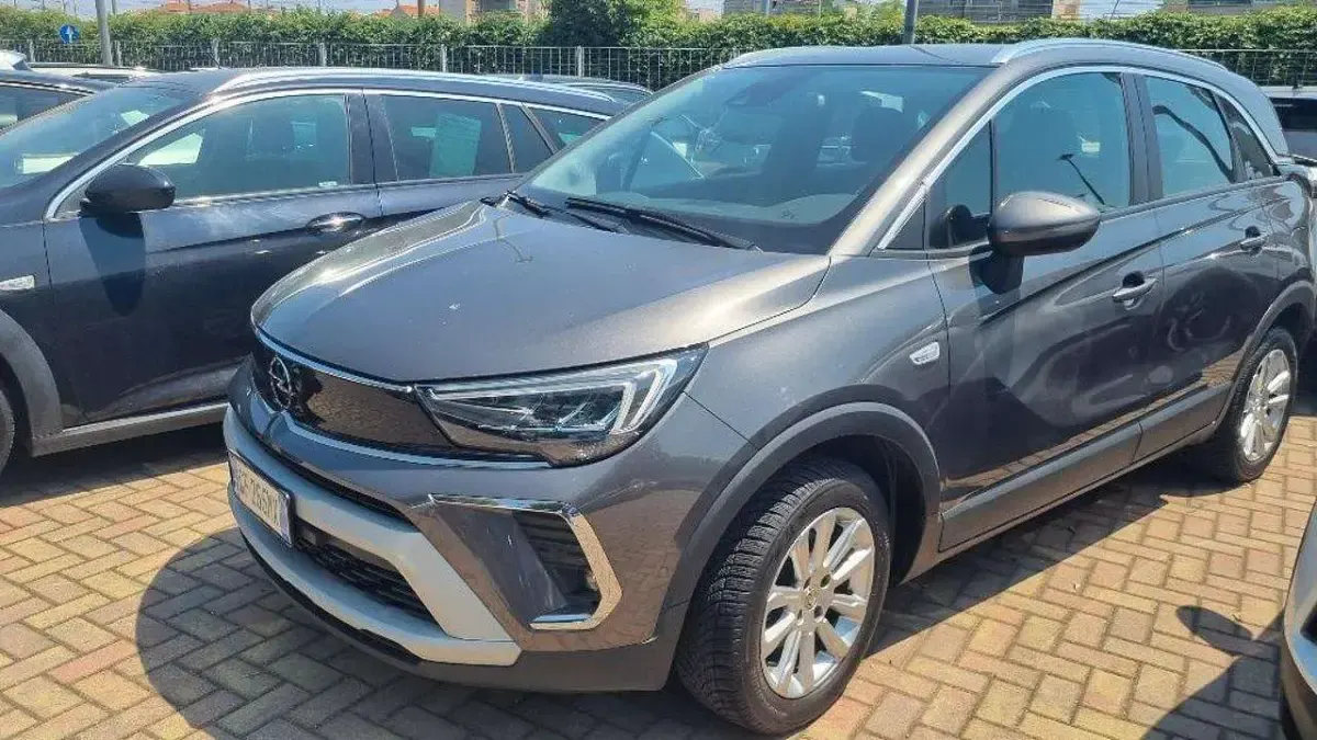 Usata Opel Crossland Elegance 131 CV (96 kW) 2021 Grigio scuro SUV