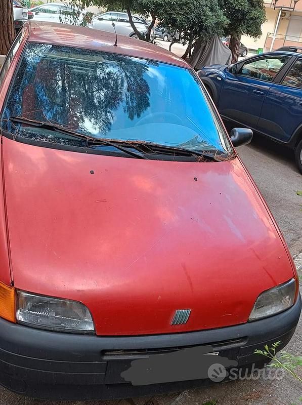 Rosso Usata 1998 Fiat Punto Due volumi | 800 € - Immagine 1/4