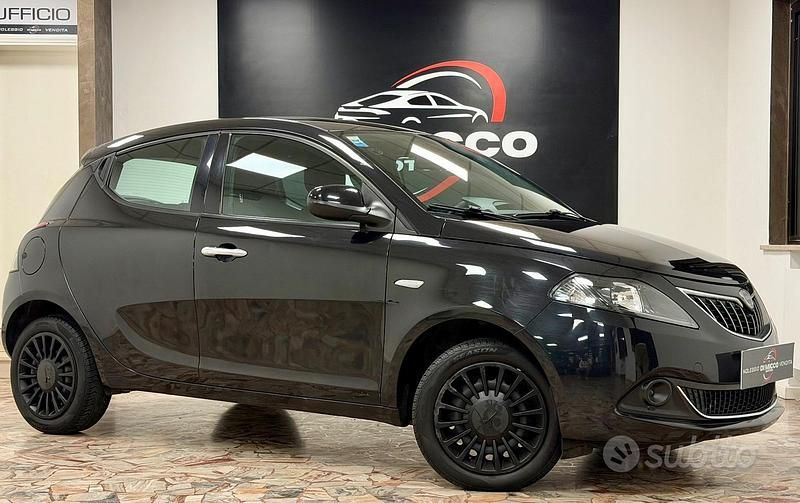 Usata Lancia Ypsilon S 69 CV (50 kW) 2022 Nero Utilitaria
