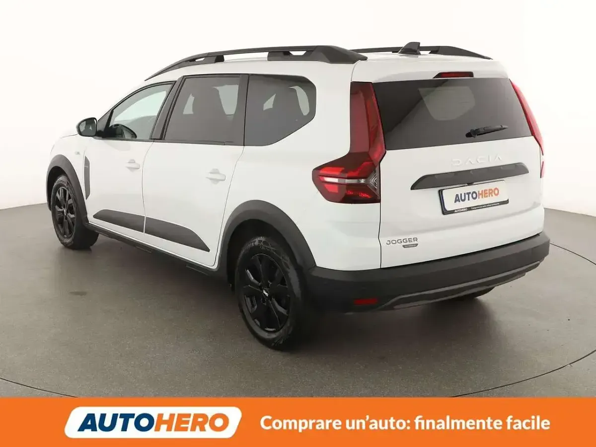 Usata Dacia Jogger Extreme 141 CV (103 kW) 2023 Bianco Monovolume