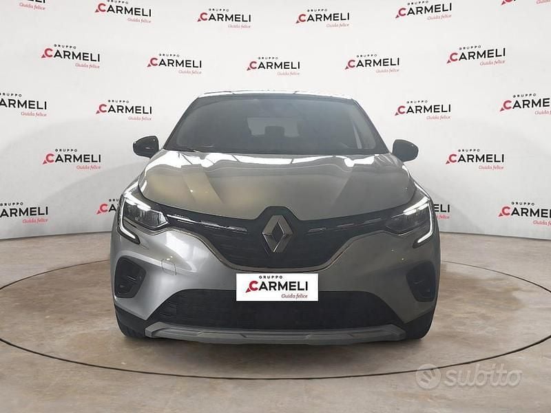 Usata Renault Captur Intens 159 CV (116 kW) 2022 Be style varsavia (grigio magn SUV