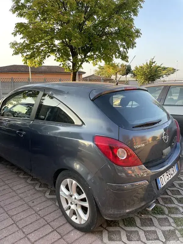 Usata Opel Corsa Sport 82 CV (60 kW) 2013 Utilitaria