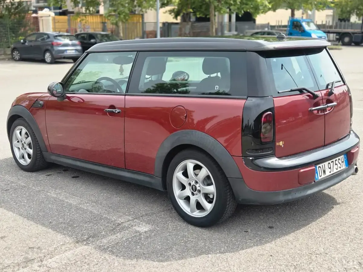 Usata Mini Cooper Clubman Chili 109 CV (80 kW) 2009 Rosso Station wagon