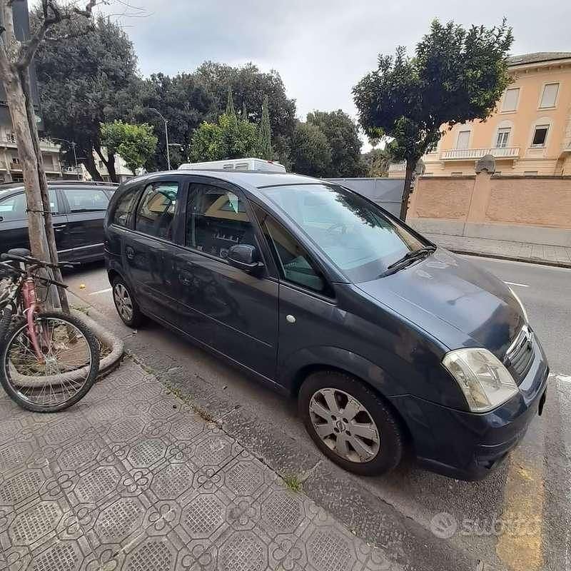 Usata Opel Meriva Cosmo 105 CV (77 kW) 2007 Blu/azzurro Monovolume