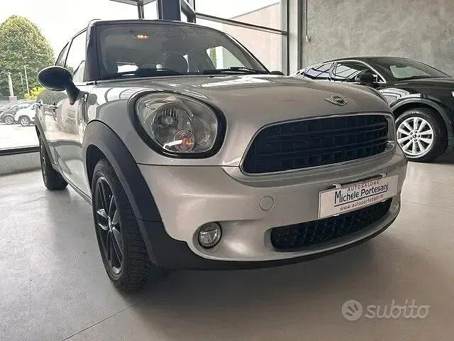 Usata Mini Cooper D Countryman Business 111 CV (81 kW) 2016 Grigio SUV