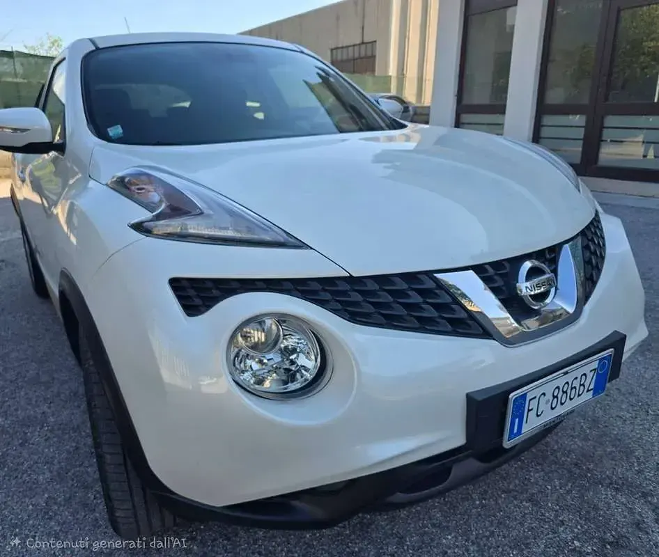 Usata Nissan Juke Acenta 110 CV (80 kW) 2016 Bianco SUV