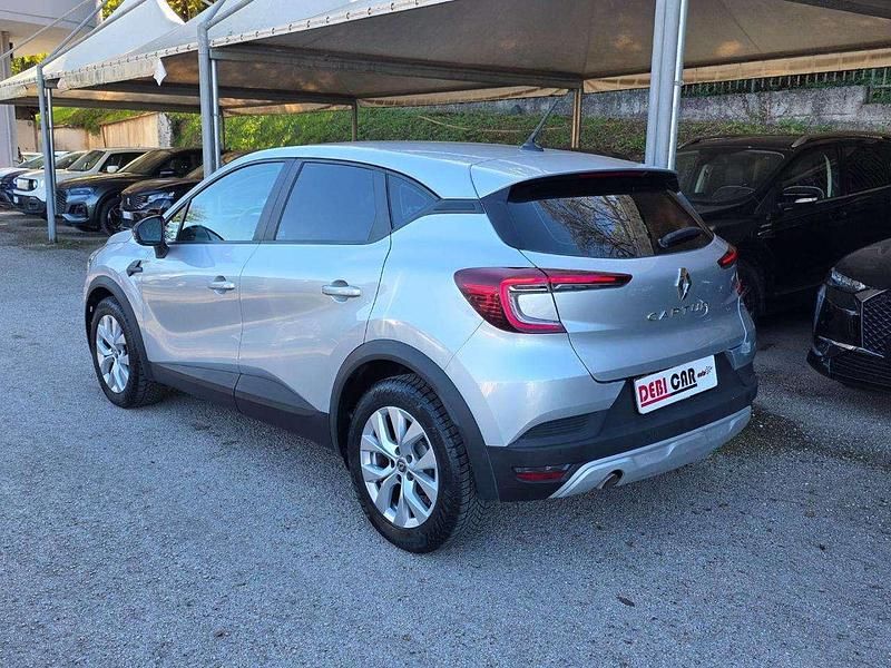Usata Renault Captur 101 CV (74 kW) 2021 Grigio scuro SUV