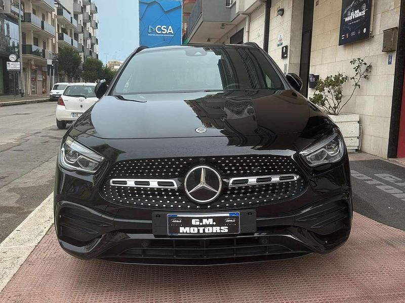 Usata Mercedes GLA200 Premium 150 CV (110 kW) 2021 Nero SUV