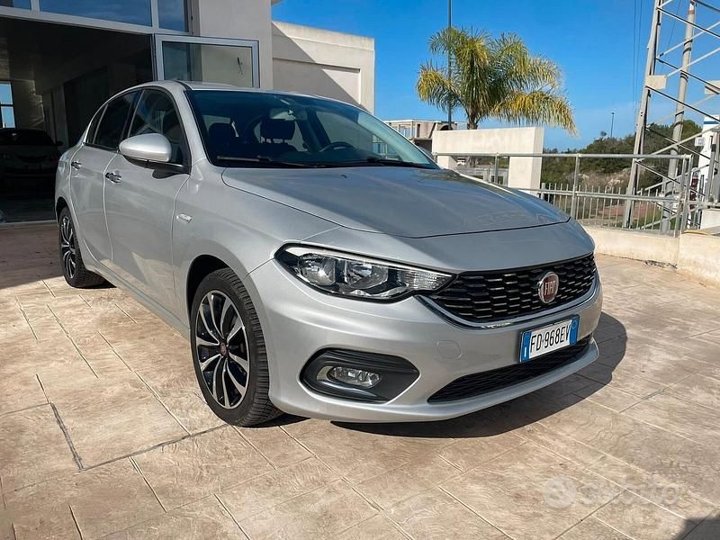 Usata Fiat Tipo Opening Edition 95 CV (69 kW) 2016 Grigio Berlina