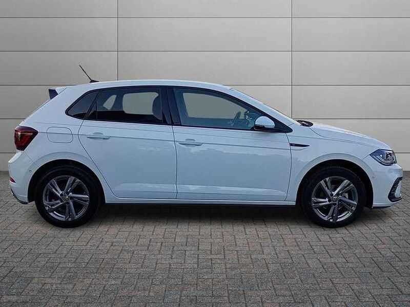 Usata VW Polo R-line 95 CV (69 kW) 2023 Bianco Utilitaria