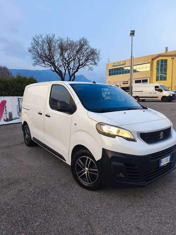 Usata Peugeot Expert 122 CV (89 kW) 2016 Furgone