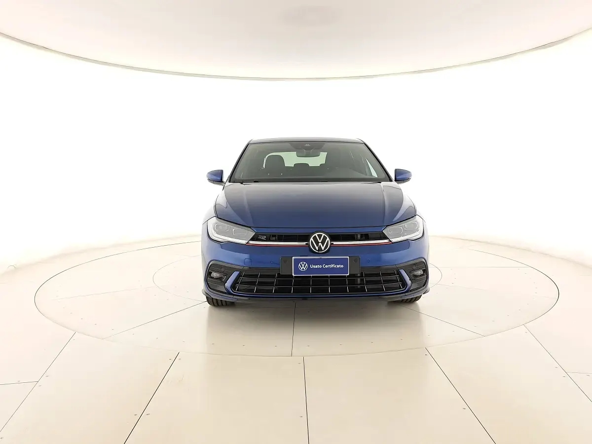 Usata VW Polo R-line 95 CV (69 kW) 2022 Reef blue metallizzato Utilitaria