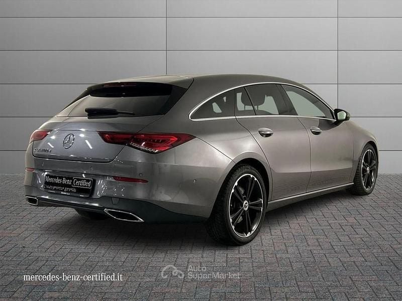 Usata Mercedes CLA200 150 CV (110 kW) 2021 Gray Station wagon
