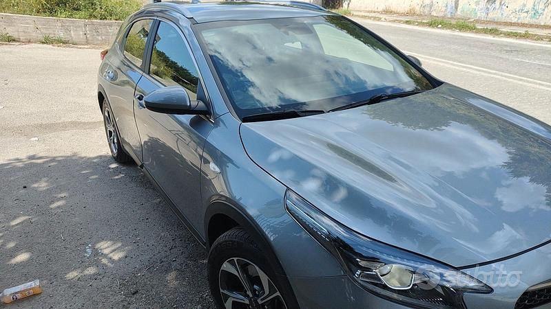 Usata Kia XCeed Urban 120 CV (88 kW) 2022 Grigio SUV