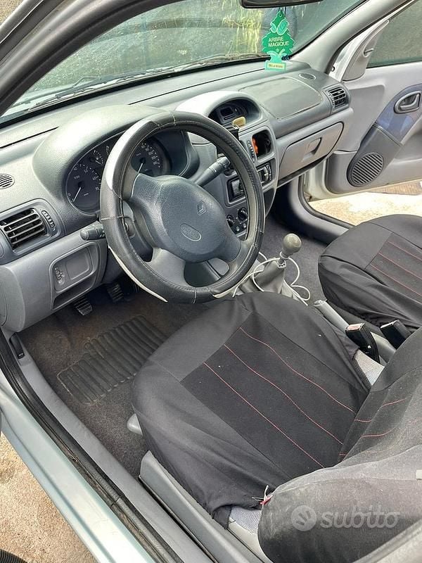 Usata Renault Clio II 2001