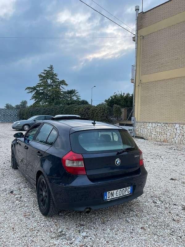 Usata BMW 118 122 CV (89 kW) 2007 Utilitaria