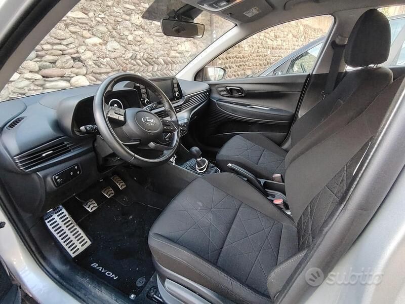 Usata Hyundai Bayon 84 CV (61 kW) 2022 Grigio SUV