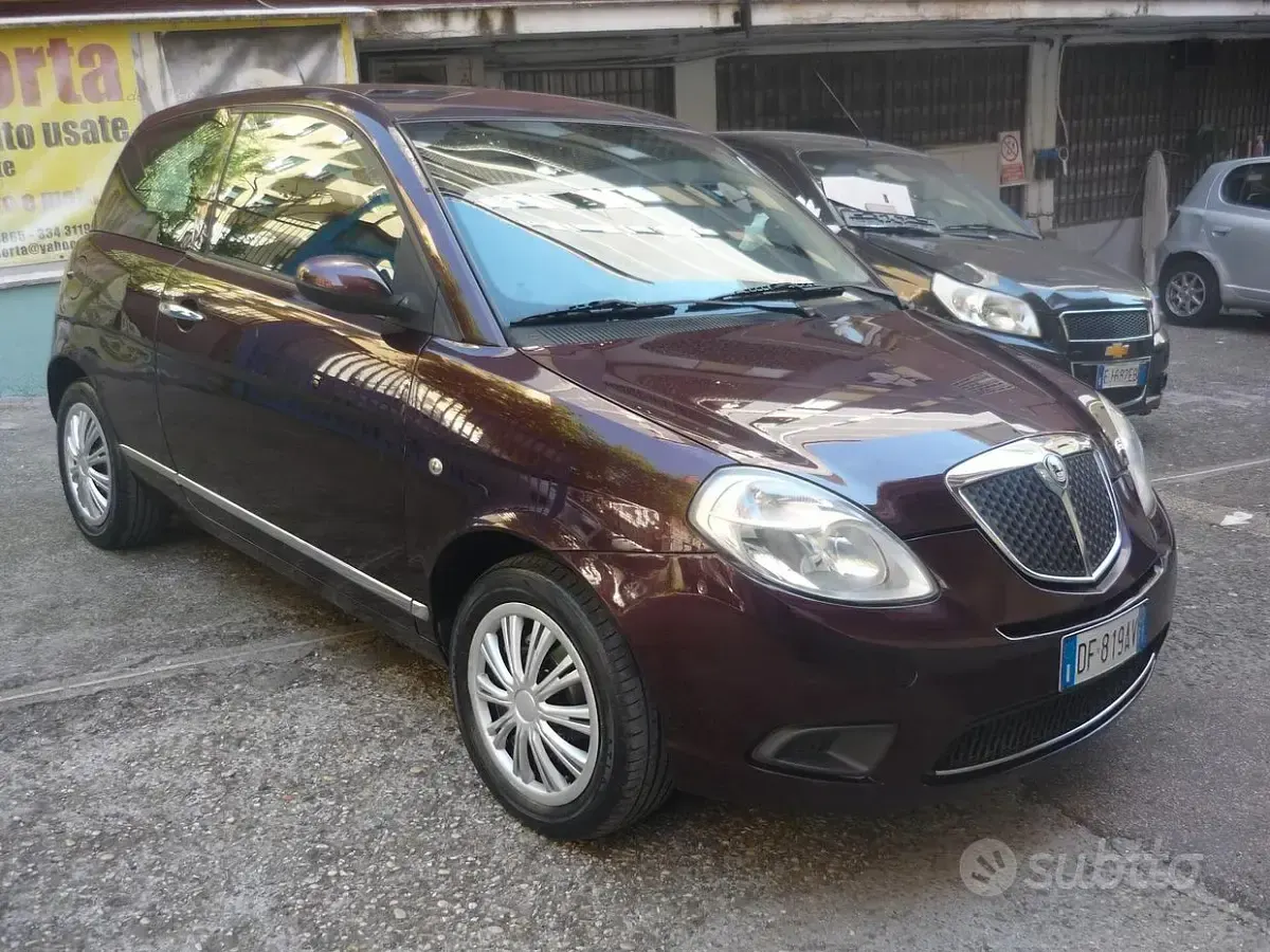 Usata Lancia Ypsilon 60 CV (44 kW) 2007 Amaranto Utilitaria