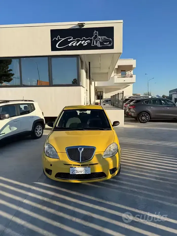 Usata Lancia Ypsilon 77 CV (56 kW) 2009 Giallo Utilitaria