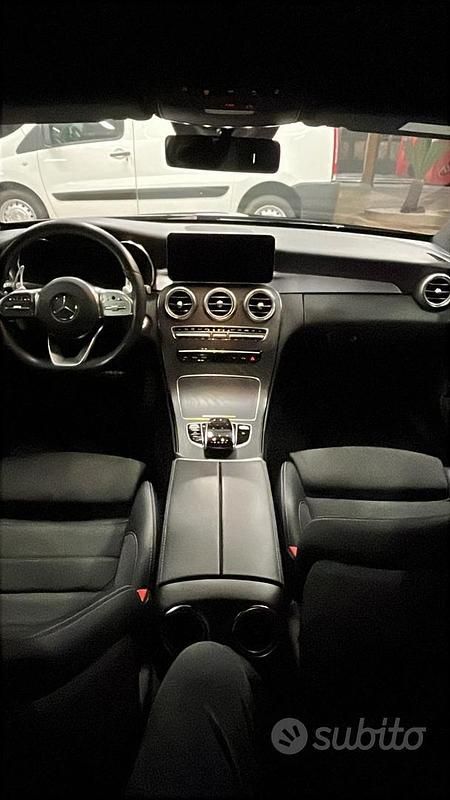 Usata Mercedes C220 Premium Plus 194 CV (142 kW) 2019 Nero Coupé