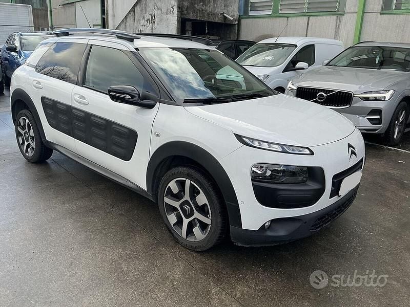 Occasion Citroën C4 Shine 100 ch (73 kW) 2017 Blanc SUV