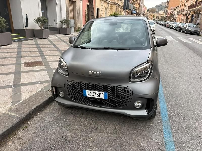 Usata Smart ForTwo Electric Drive 60 kW (82 CV) 2021 Grigio Cabrio